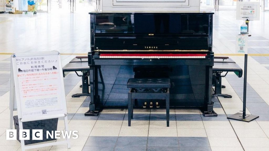 Japan street piano confiscated after public ‘break rules’