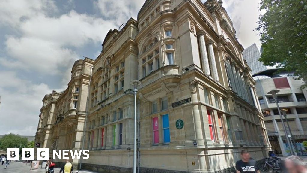 Cardiff Council Uturns on plans to make Story Museum mobile