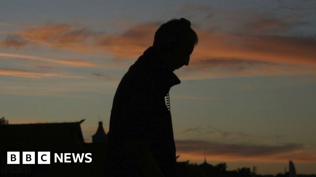 Suicide Rise In Middle Aged Male Mental Health Patients Report Bbc News