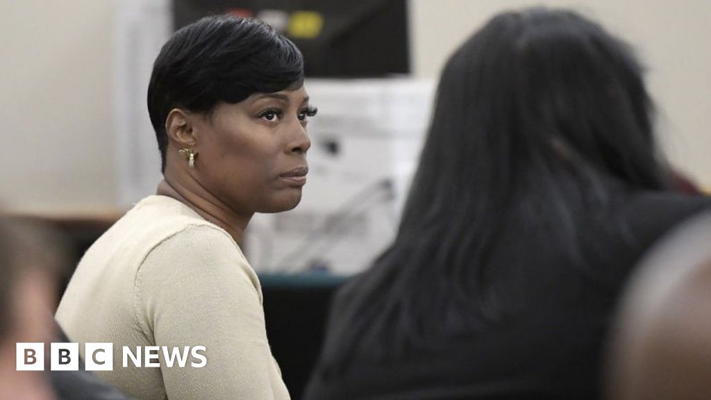 Illegal voting charges dropped against Texas woman