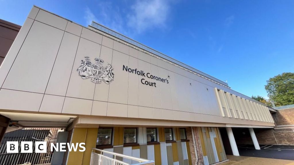 Norfolk Woman Dies from Sepsis after Granddaughter’s Dog Licks Leg Wound