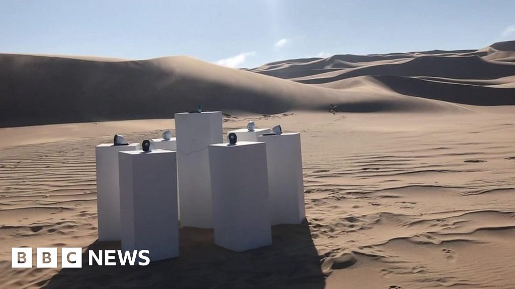 Namib desert 'blessed' with Africa by Toto on eternal loop