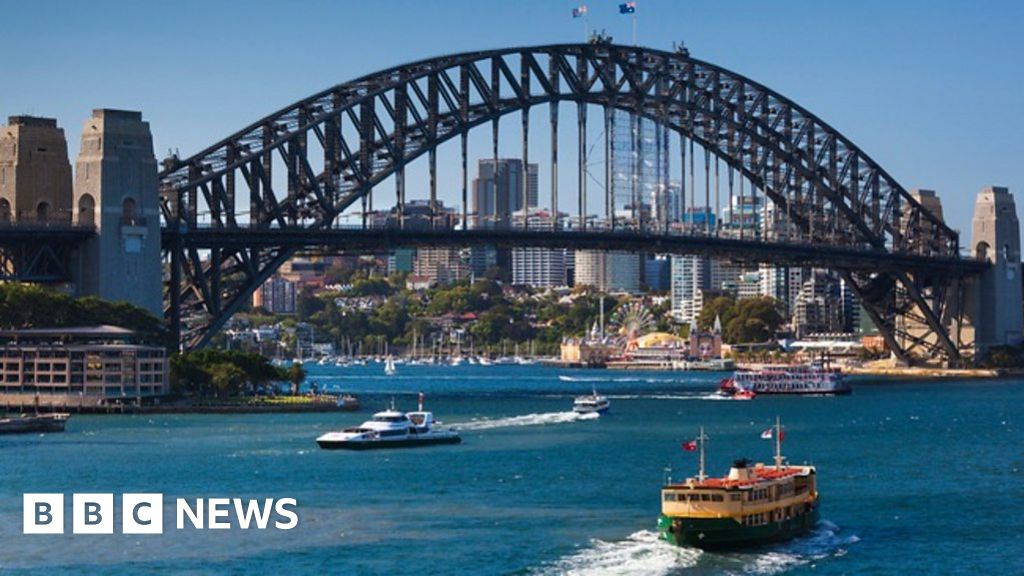 the-14-best-views-of-the-sydney-harbour-bridge-from-a-local-walk-my