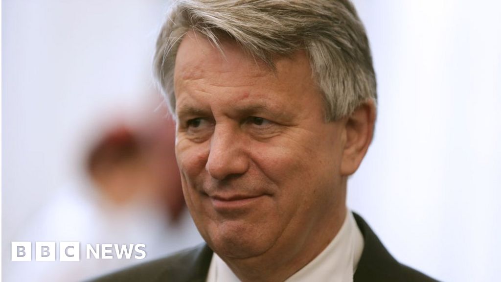 Shell boss says taxing energy firms to help the poor is ‘inevitable’