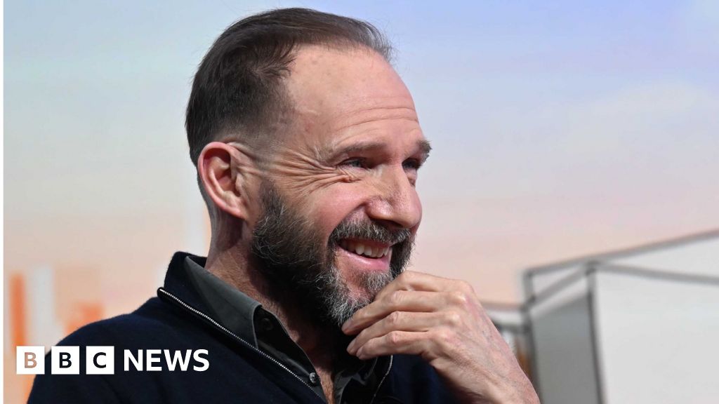 Movie theater prices are worrying, says Ralph Fiennes