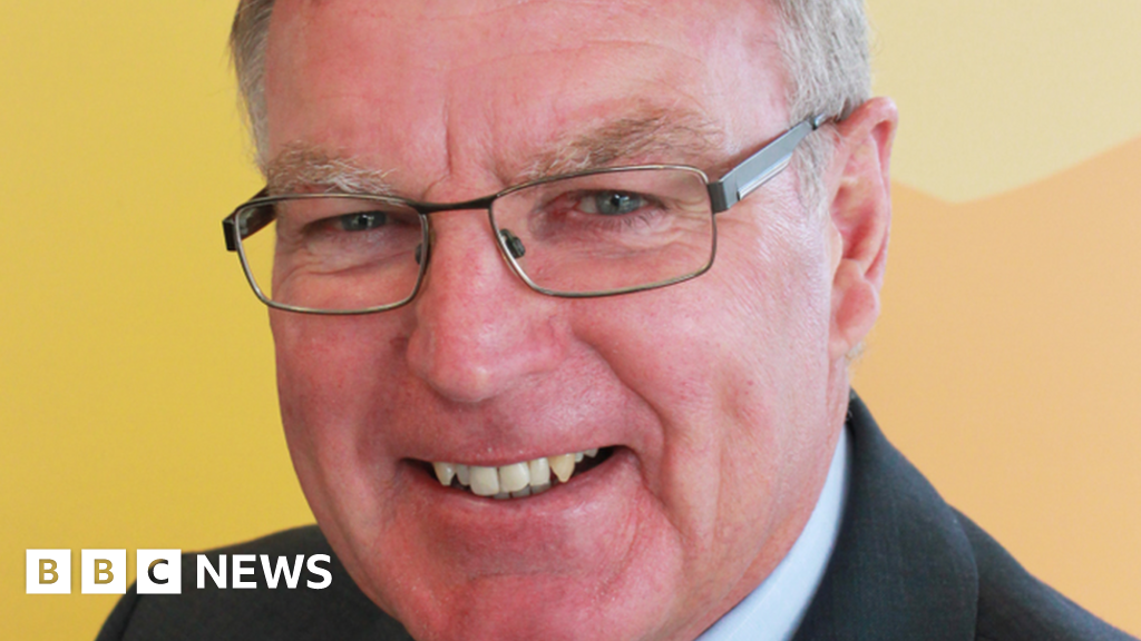 John Pollard Tributes to 'highlyrespected' Cornwall councillor BBC News