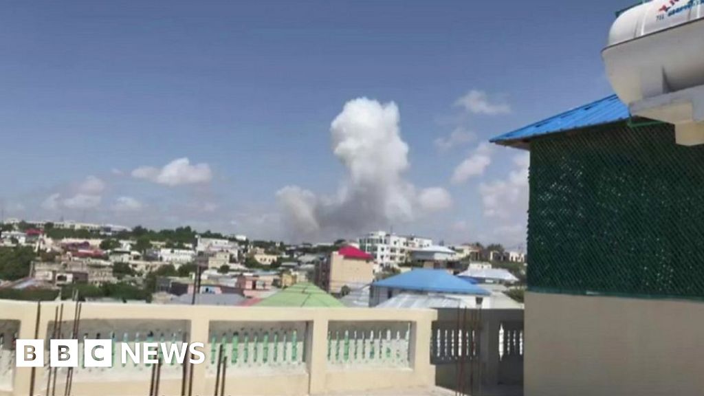 Aftermath of Mogadishu suicide bomb attack