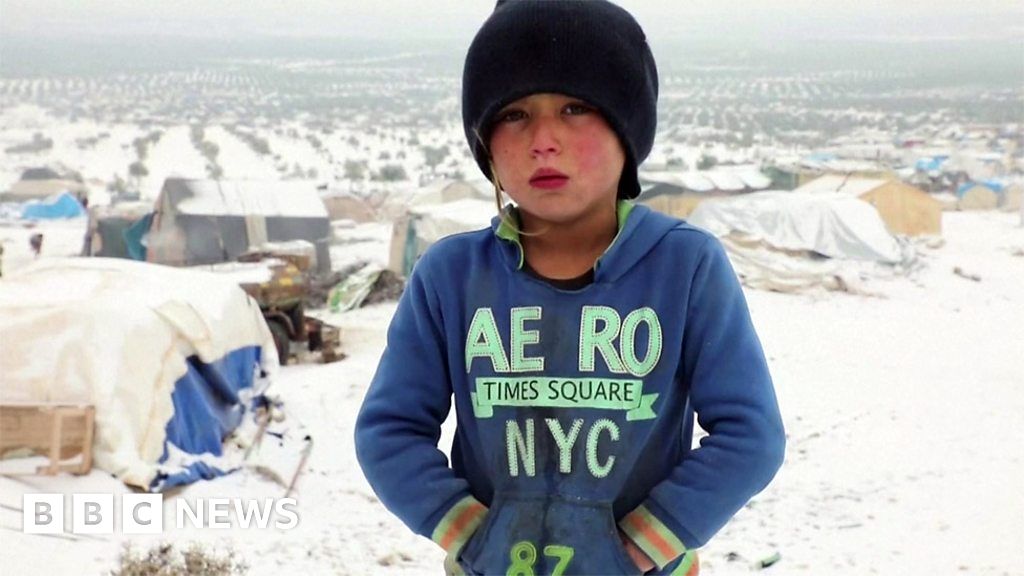 Syria displaced forced to camp in freezing weather