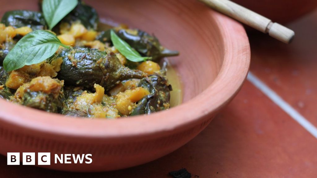 Cooking the world's oldest known curry - BBC News