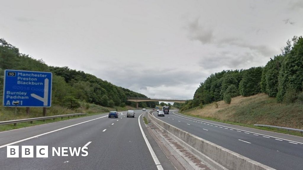 M65 bridge fall death: Driver who failed to stop sought by police - BBC ...