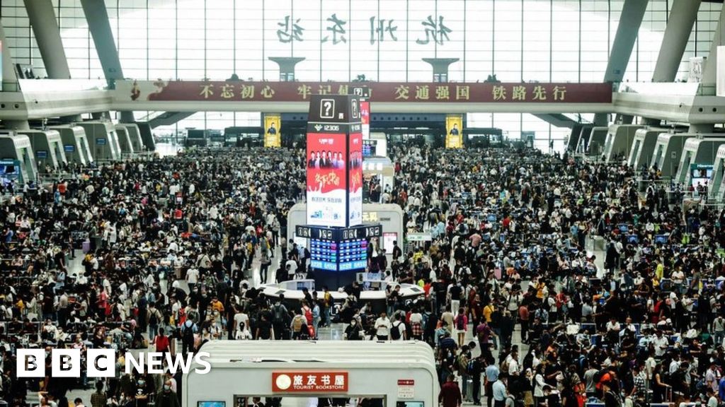 China holiday Millions on the move for Golden Week BBC News