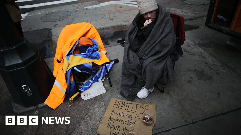 Donating to homeless people using your phone BBC News