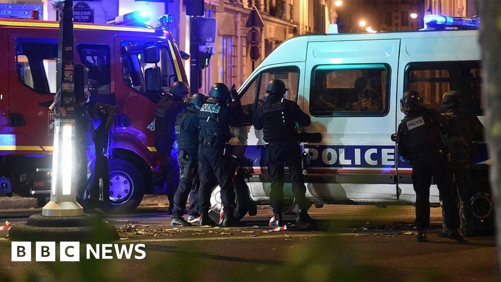 Paris Attacks And 'Jihadi John' - UK Newspaper Headlines - BBC News