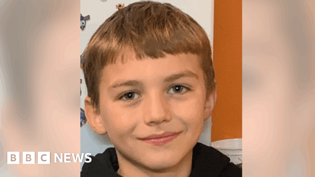 Newport: Missing boy Roman, 10, found safe and well - BBC News