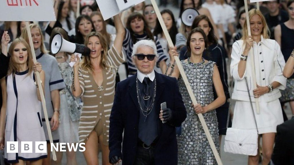 German fashion designer Karl Lagerfeld dies aged 85 - BBC News
