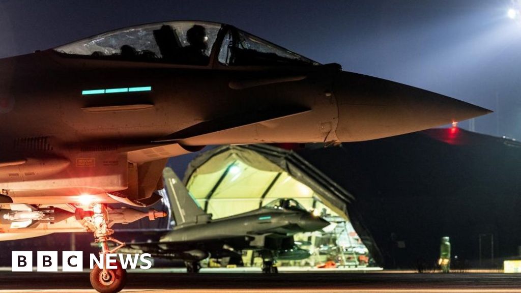 Bojové lietadlá RAF boli vyslané, aby zostrelili iránske drony, informovalo ministerstvo obrany