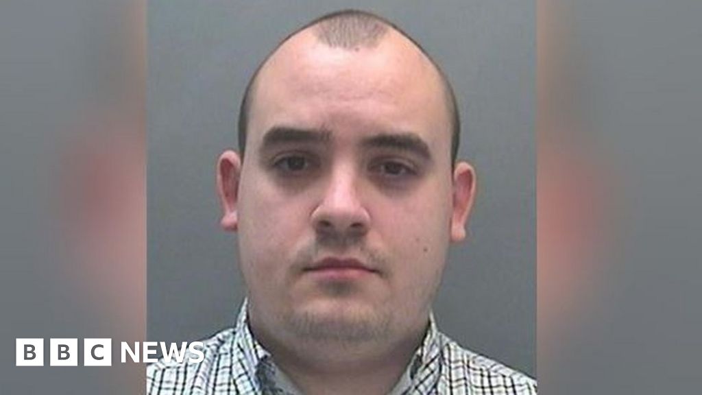 Pontypridd Man Owain Thomas Jailed For Grooming 146 Children Online Bbc News - roblox dangerous night