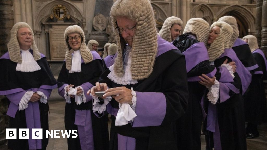 Judges could get pay rise of up to £60,000