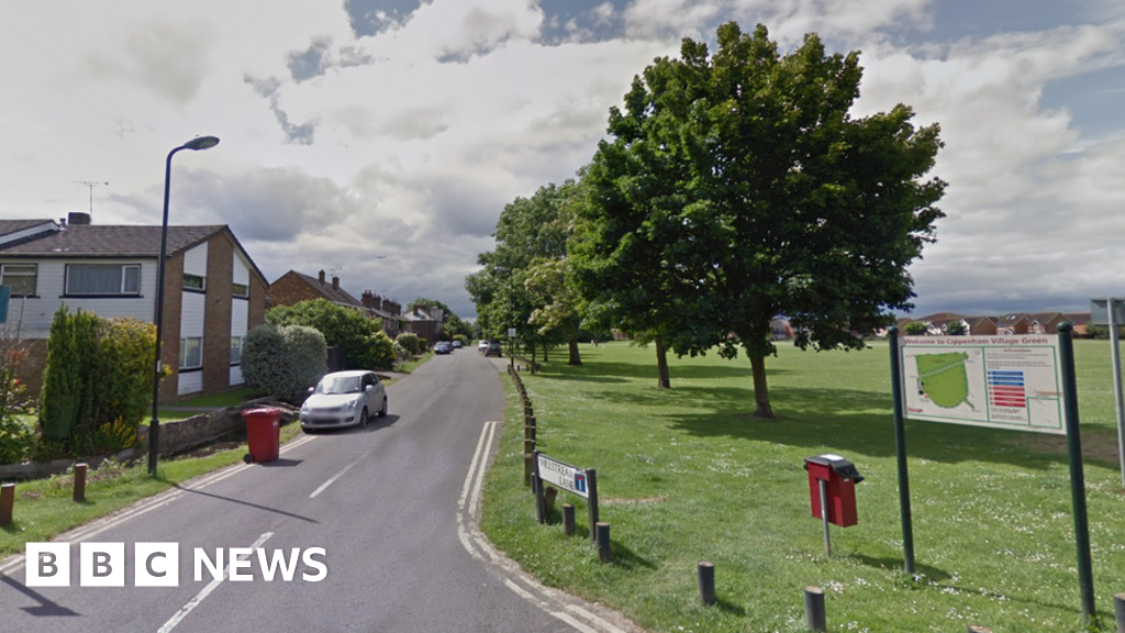 Slough 'stop and search' order lifted after knife attack