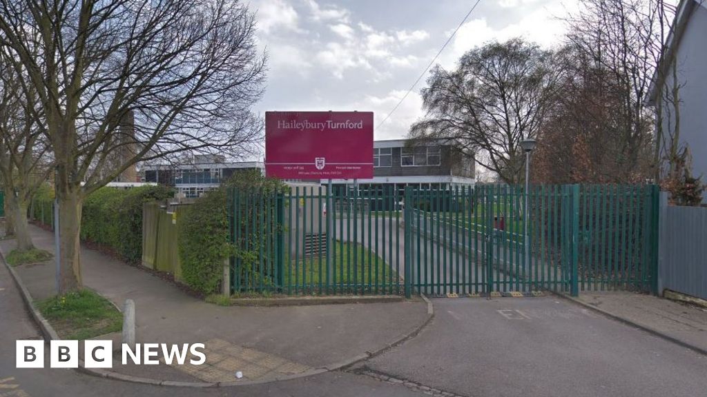 Hertfordshire Teacher Banned For Doing Pupils Coursework Bbc News 0691