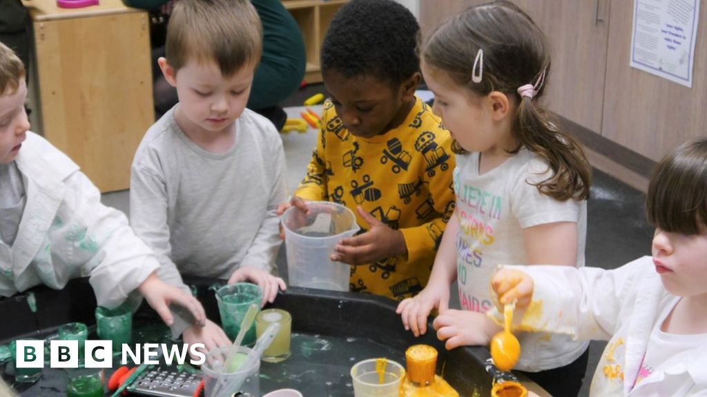 Parents in Scotland urged to apply for new free childcare plan thumbnail