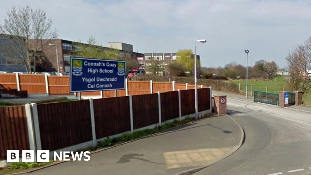 Connah's Quay High School: Teachers set to strike again