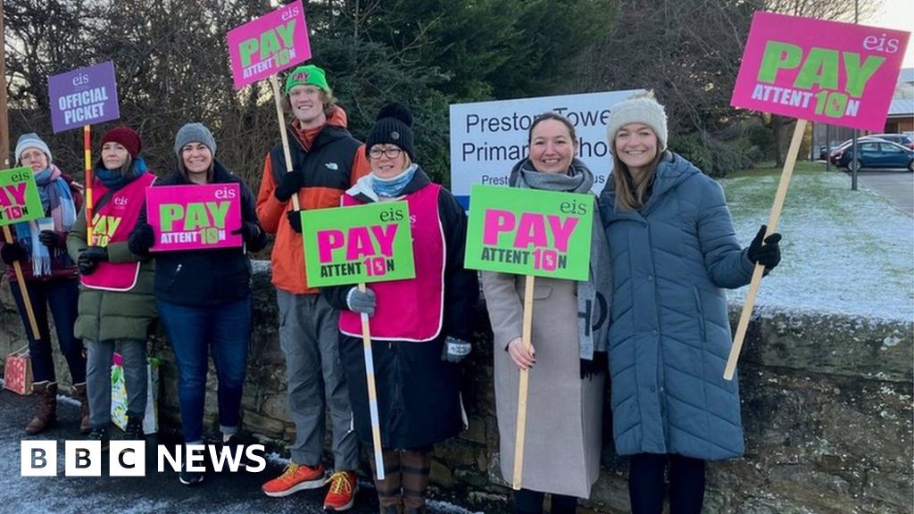 Scottish teachers begin 16-day wave of rolling strikes