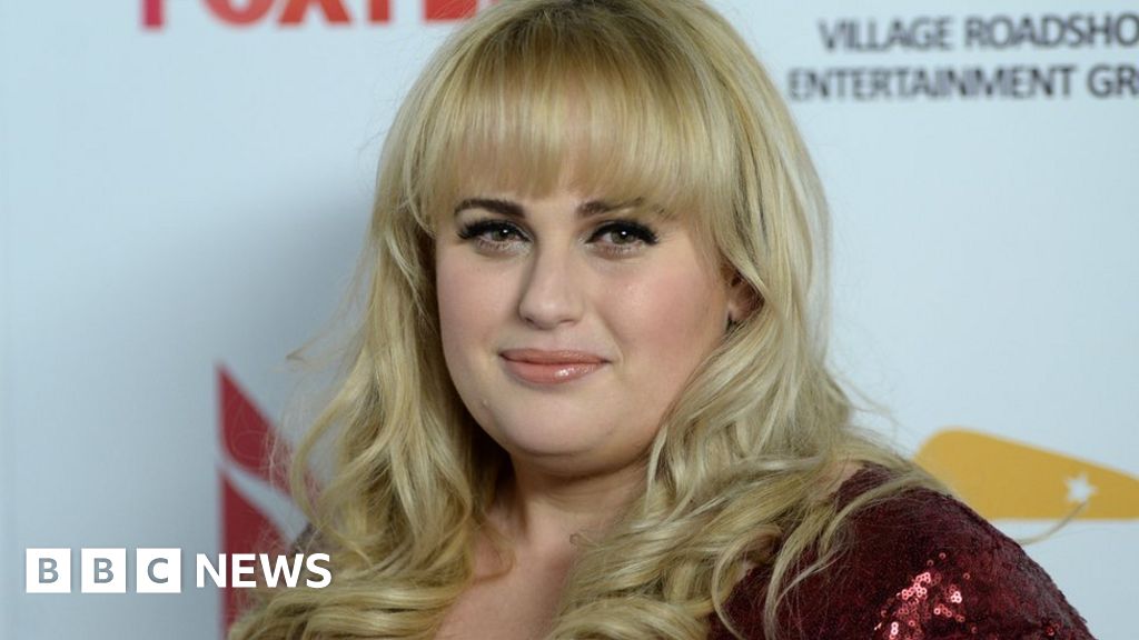 Rebel Wilson reveals sexual harassment experience - BBC News