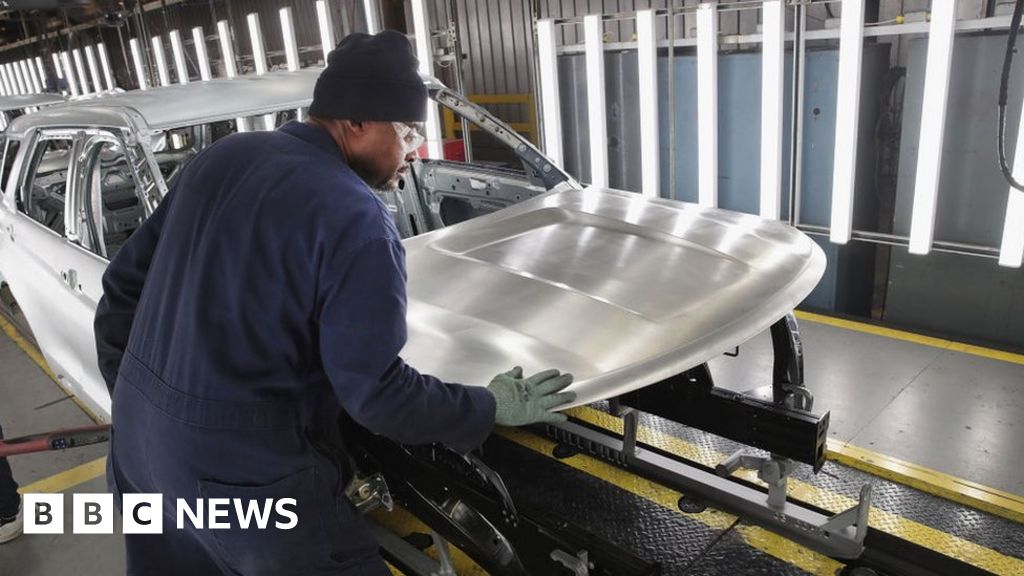 US job creation remains strong in March