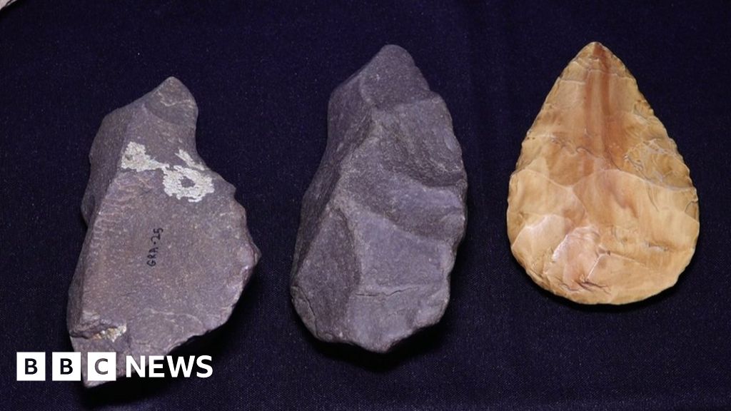 maharashtra-ancient-stone-age-tools-found-in-india-cave