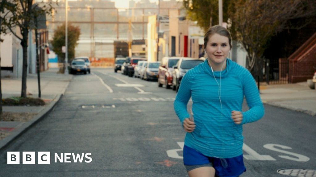 How Brittany Runs A Marathon Makes Strides For Body Positivity Bbc News 