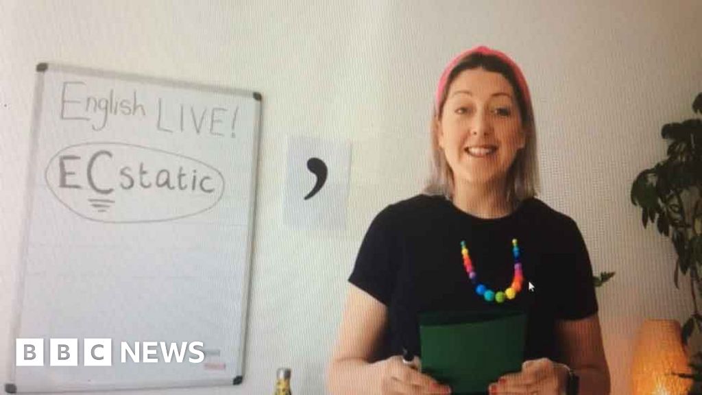 English teacher's Facebook lessons an 'overwhelming' success