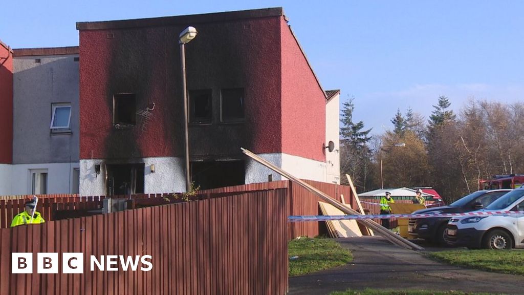 Experts investigate fatal Livingston house fire BBC News