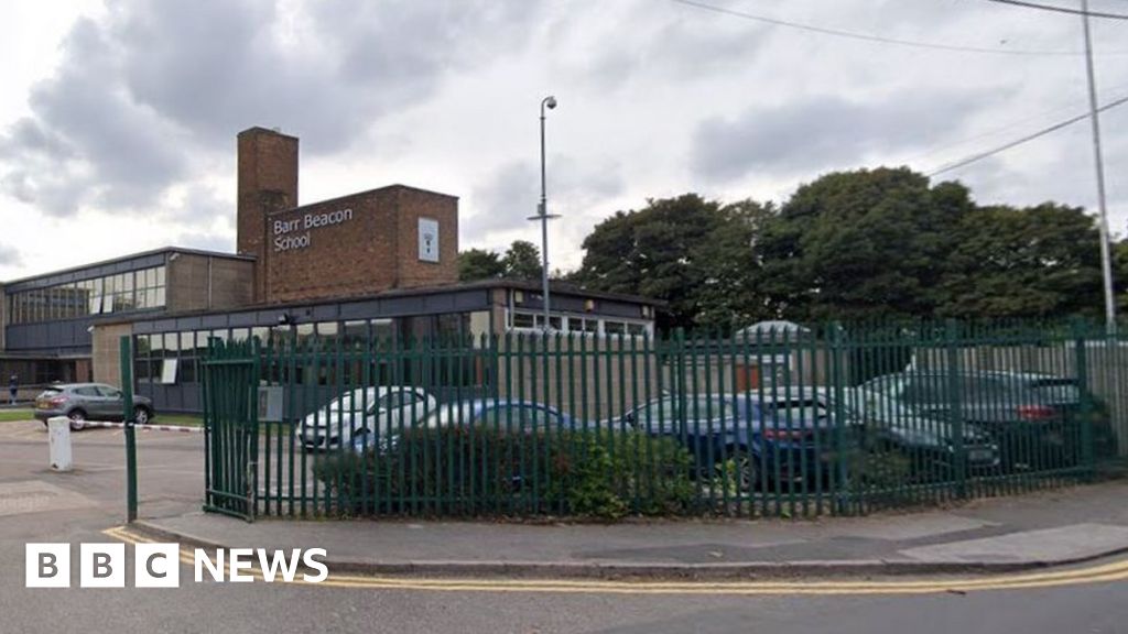 Walsall pupils stranded after hotel 'shreds 41 passports' – NewsEverything England