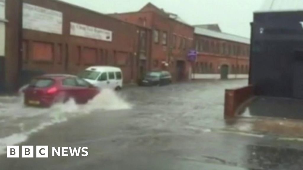 Torrential Rain In Birmingham Causes Flash Flooding - BBC News