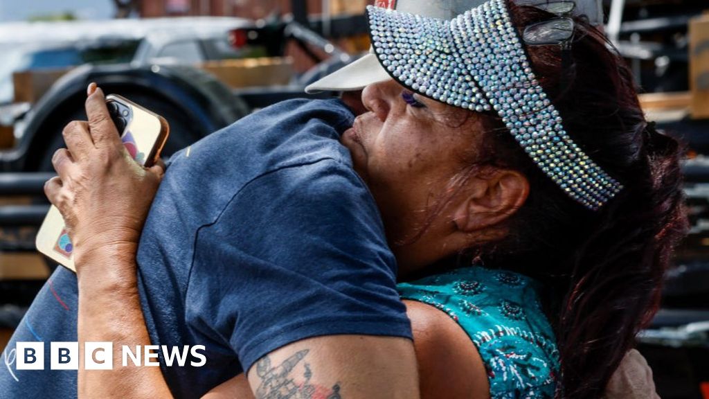 Incendios en Maui: más de 1.000 personas siguen desaparecidas mientras continúa la búsqueda