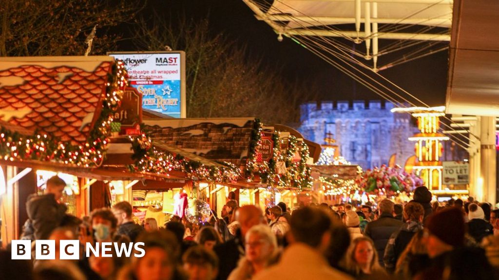 Southampton Christmas market resurrected after cancellation BBC News