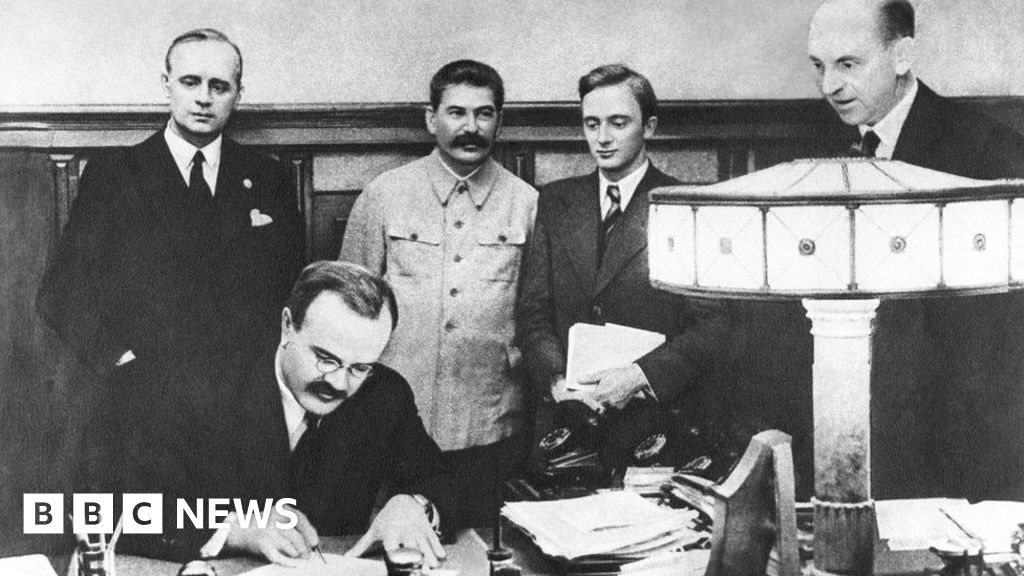 Molotov-Ribbentrop: Five states remember 'misery' pact victims