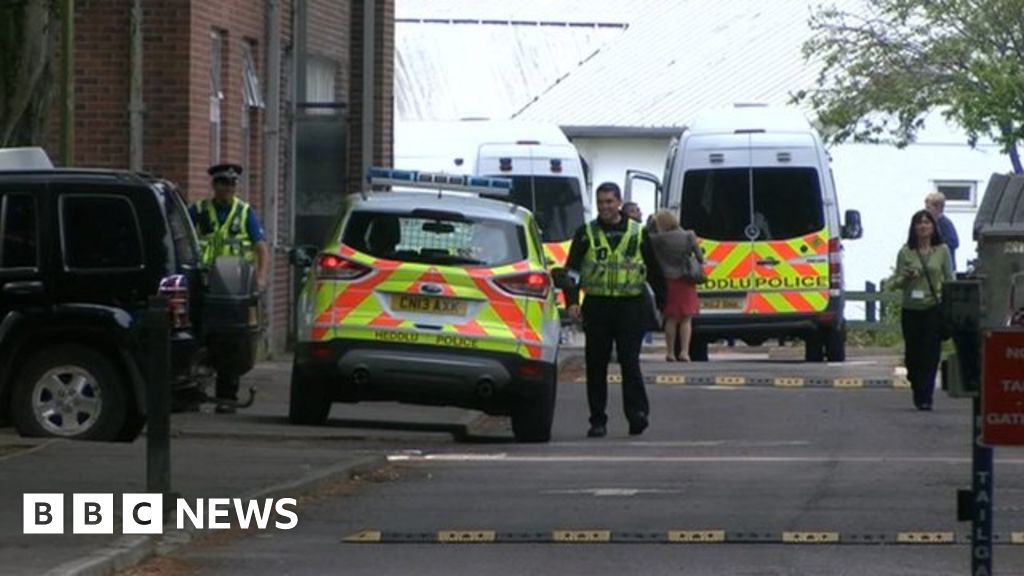 Schools' bomb hoax inquiry at Whitchurch and Swansea BBC News