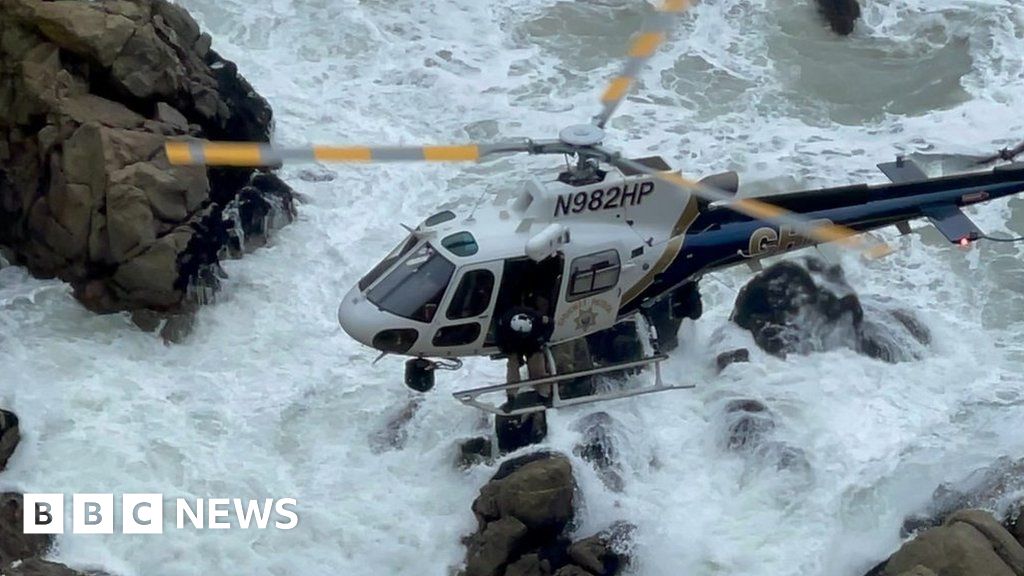 Dramatic rescue after car plunges off California cliff