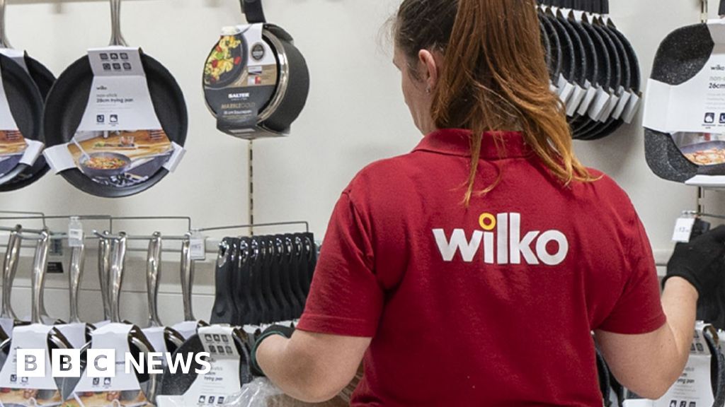 ‘Under siege’ Wilko staff fear for jobs while shoppers hit the sales