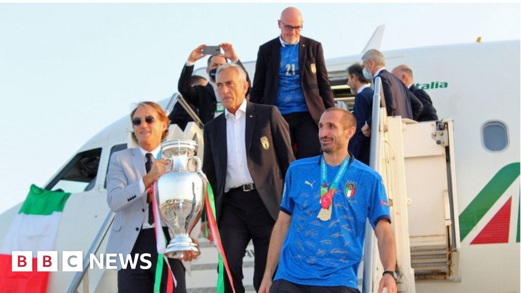 Euro 2020: Italy fans ecstatic after England defeated in Wembley final