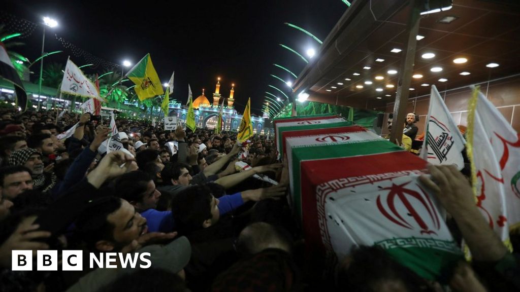 Qasem Soleimani: Blasts hit Baghdad area as Iraqis mourn Iranian general