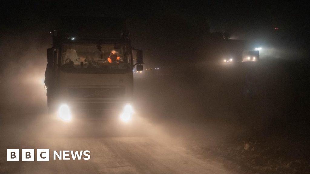 Помощният конвой на ООН използва нов сухопътен маршрут от Израел, за да стигне до северна Газа