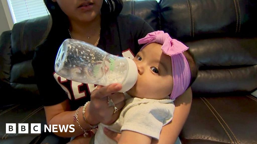 US parents turn to black market due to formula shortage