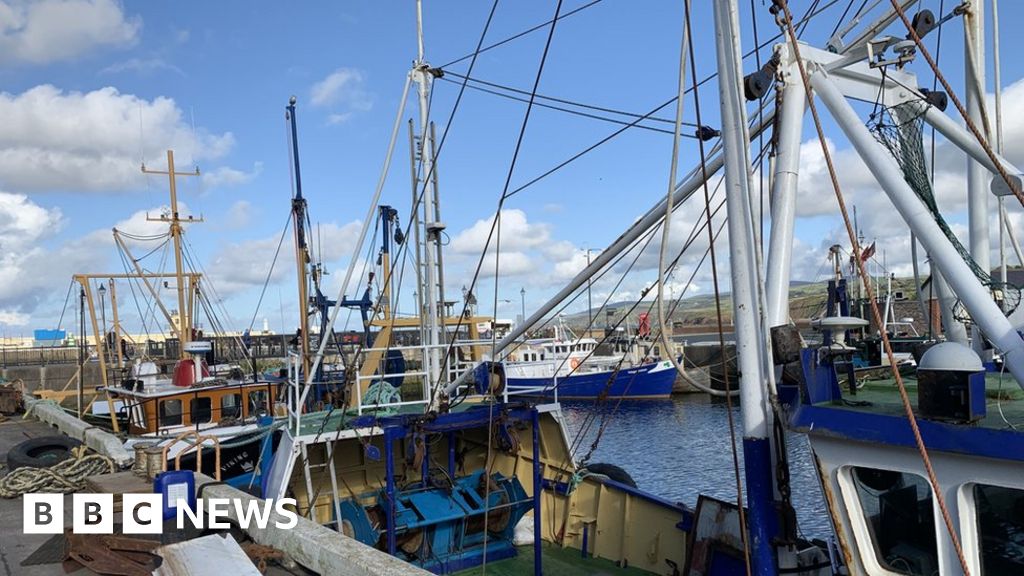 size-of-fishing-fleet-cut-as-isle-of-man-king-scallop-season-opens