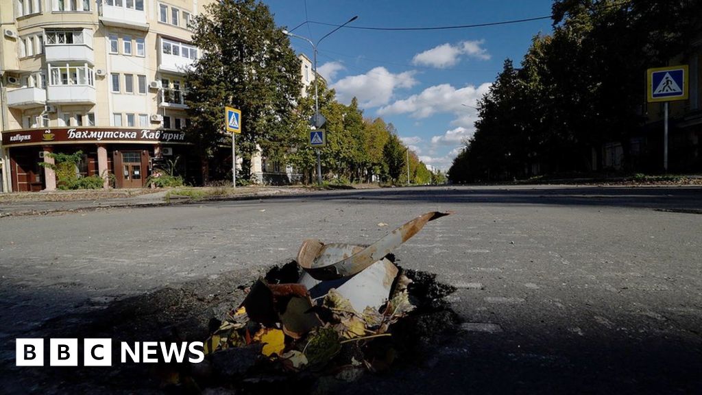 Bakhmut: The Ukrainian city where Russia is still advancing