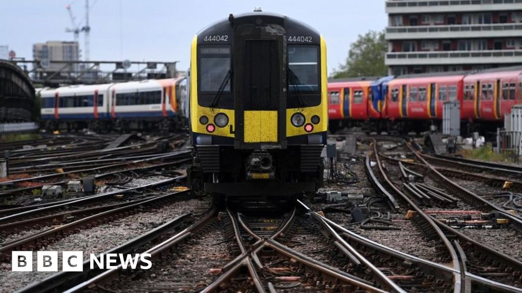 Rail disruption as drivers begin new overtime ban