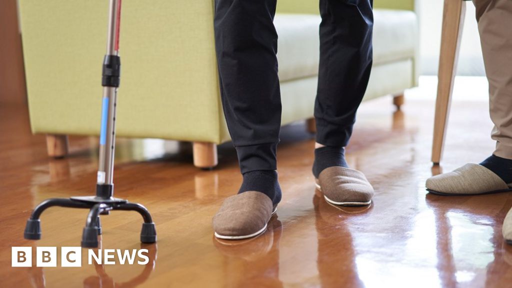 Newcastle's Bowland Lodge care home put in special measures - BBC News