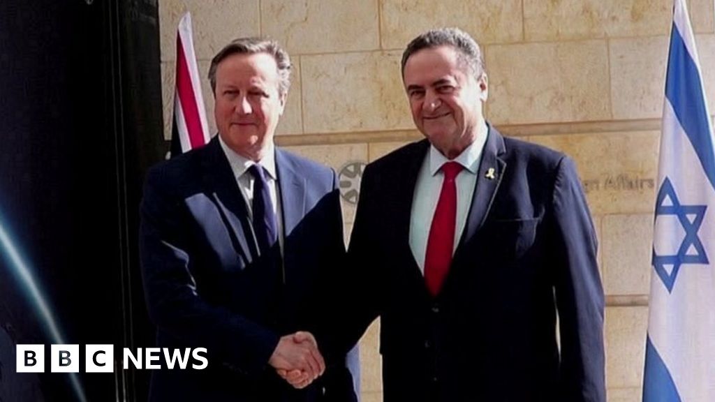 Cameron urges Netanyahu to limit Iran response